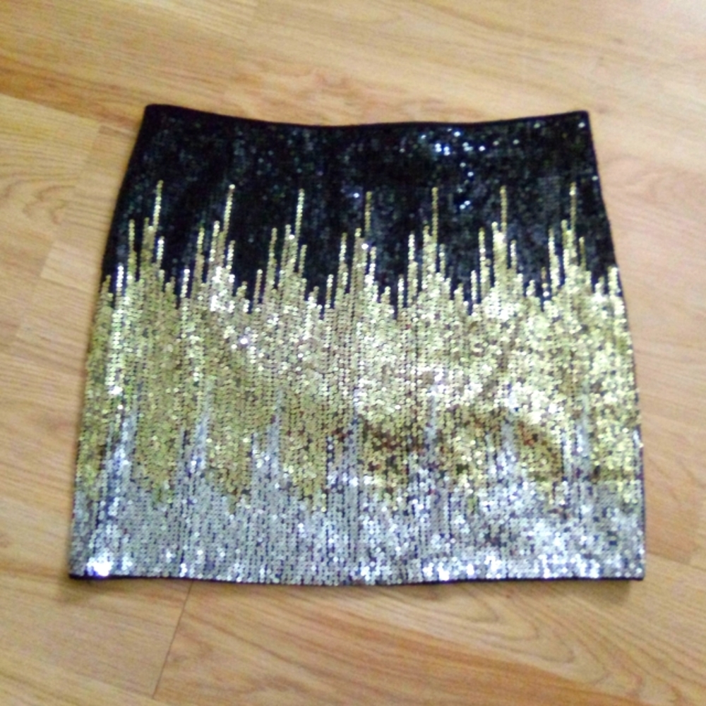 H&M sequin skirt